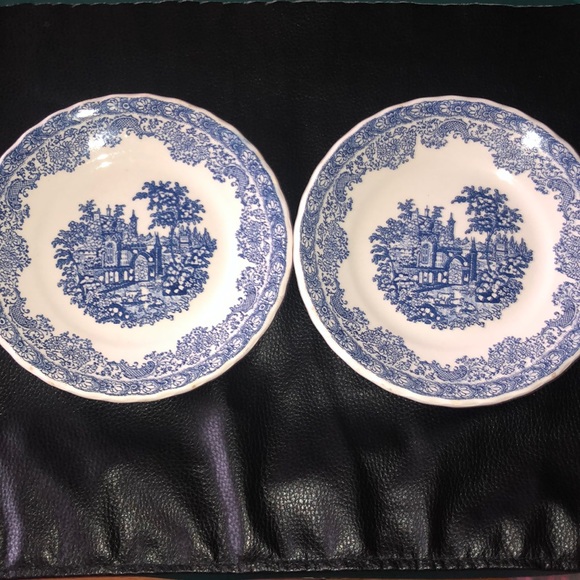 1871 Vintage Italian Country Castle Salad size plates - Picture 1 of 6